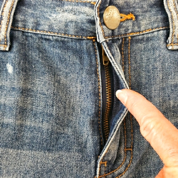 Like New Free People Studded & Frayed Med Rise Jean Shorts - Picture 5 of 14